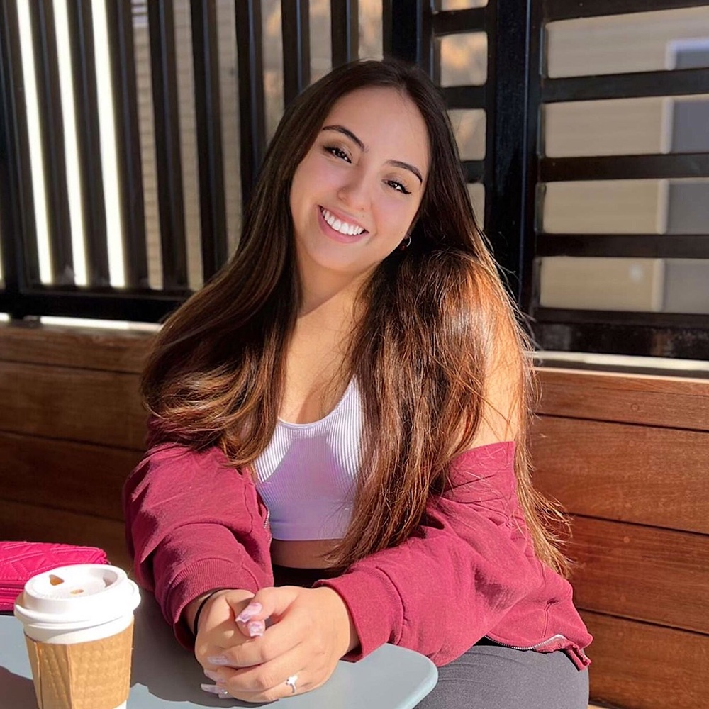 Meet your Posher, Sandi